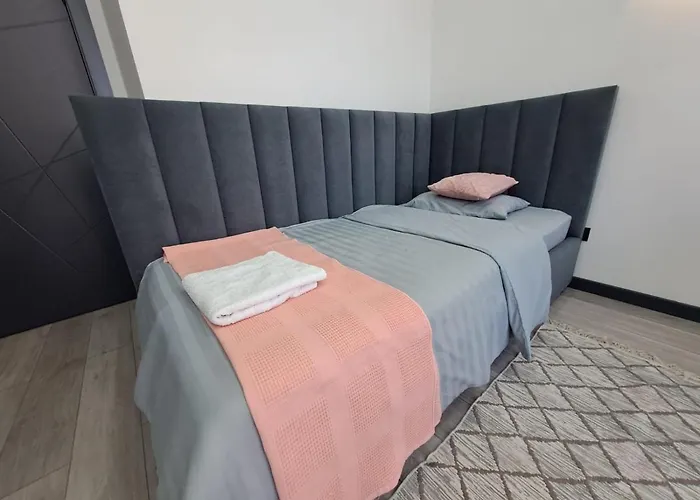 Warm Room With Shared Bathroom And Kitchen Near Mega Park