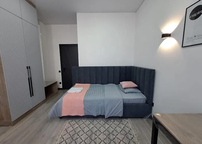 Warm Room With Shared Bathroom And Kitchen Near Mega Park
