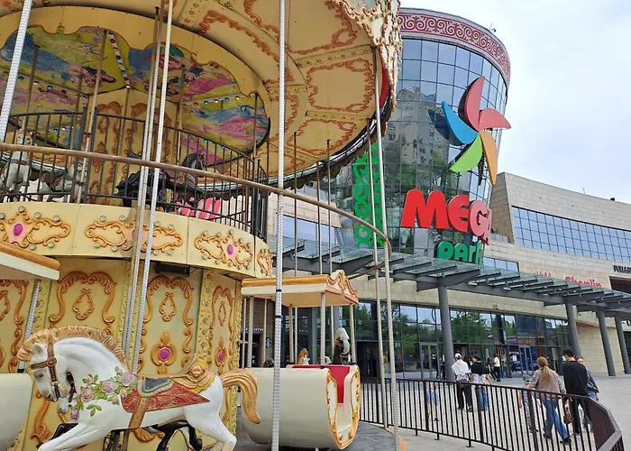 Warm Room With Shared Bathroom And Kitchen Near Mega Park