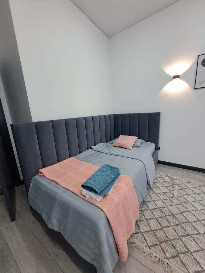 Warm With Shared Bathroom And Kitchen Near Mega Park