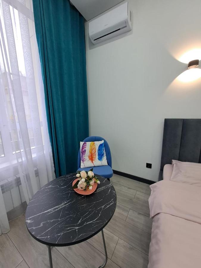 Warm With Shared Bathroom And Kitchen Near Mega Park