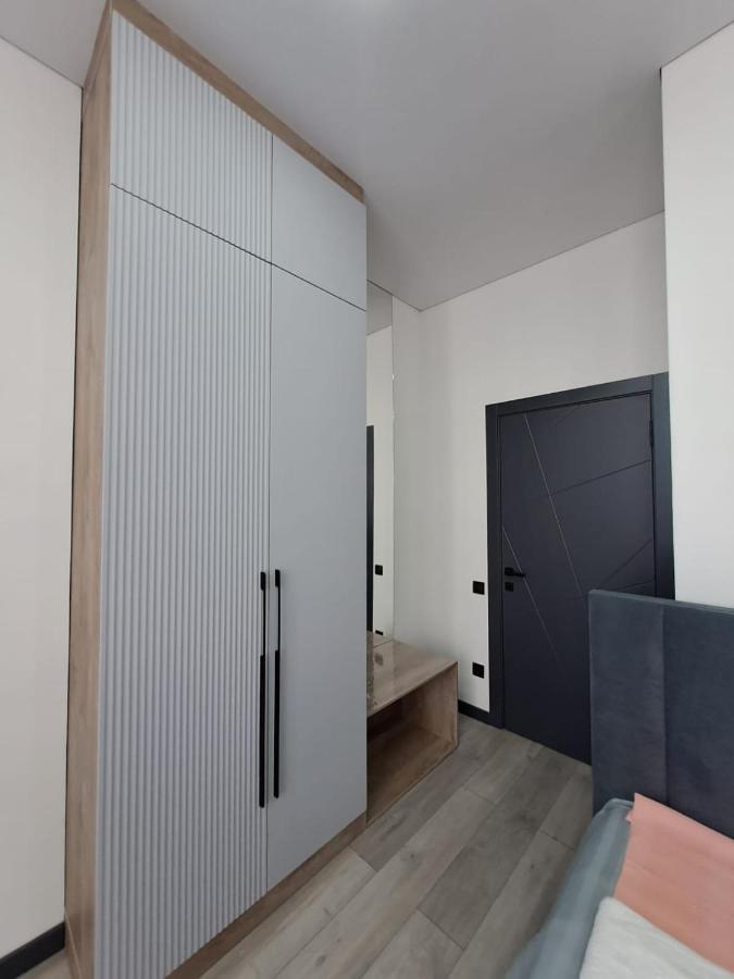 Warm With Shared Bathroom And Kitchen Near Mega Park
