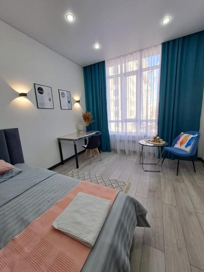 Warm With Shared Bathroom And Kitchen Near Mega Park Apartment Almaty