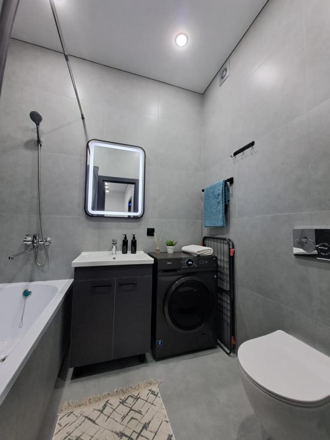 Warm With Shared Bathroom And Kitchen Near Mega Park Apartment Almaty