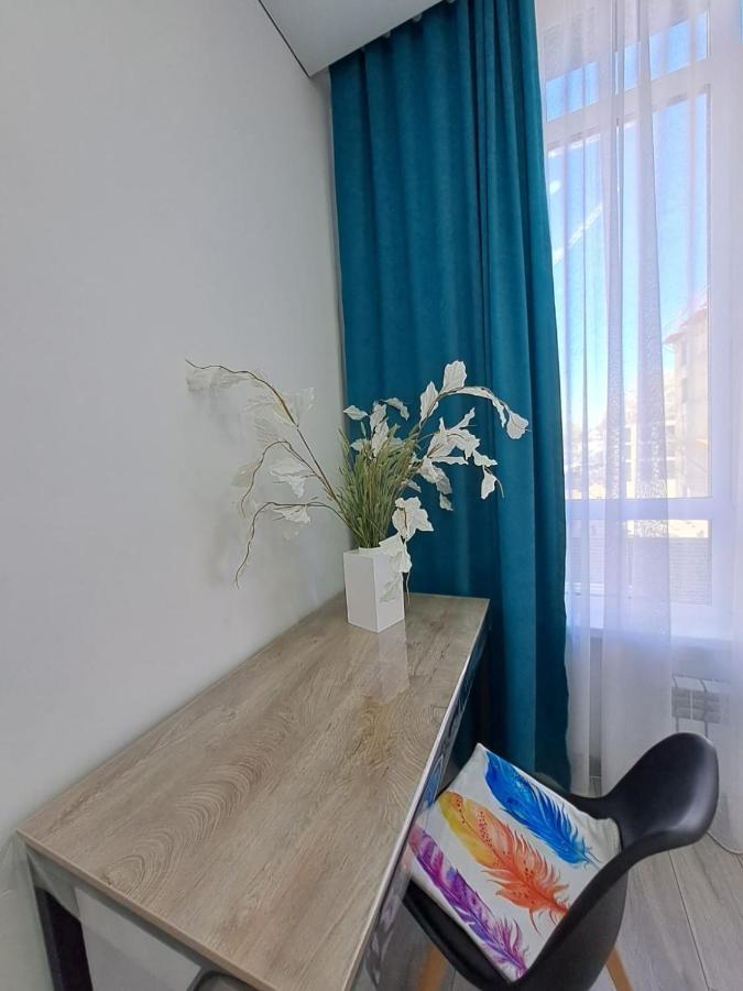 Warm With Shared Bathroom And Kitchen Near Mega Park Almaty